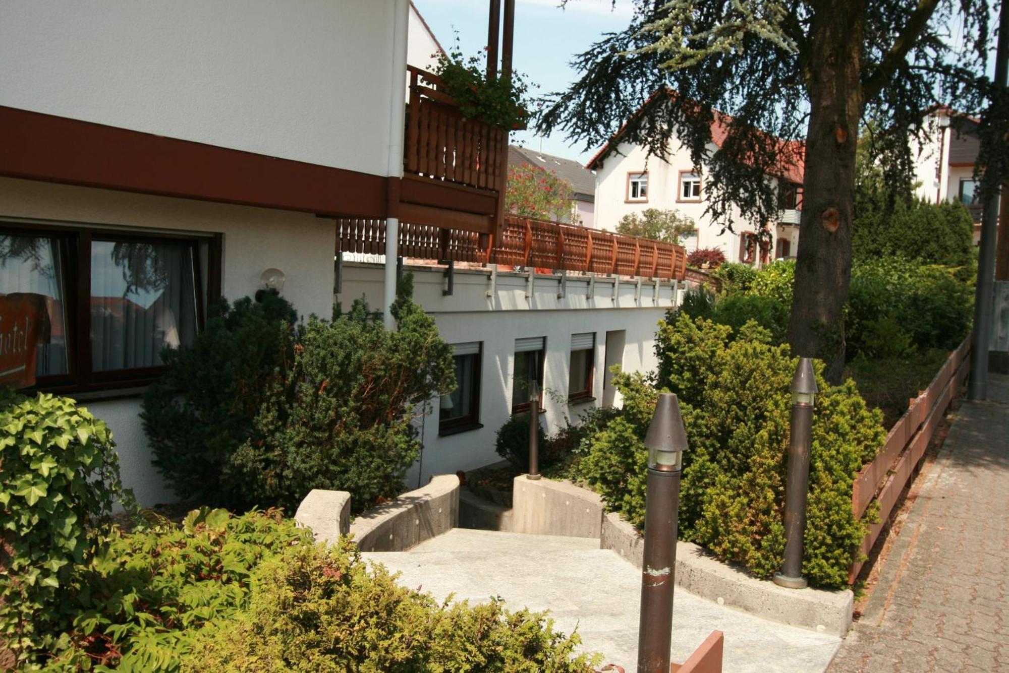 Hotel Garni Sebastian Kirrweiler  Zewnętrze zdjęcie